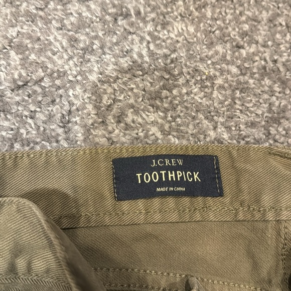 J. Crew Toothpick jeans. Womens size 26. Olive - Picture 2 of 5